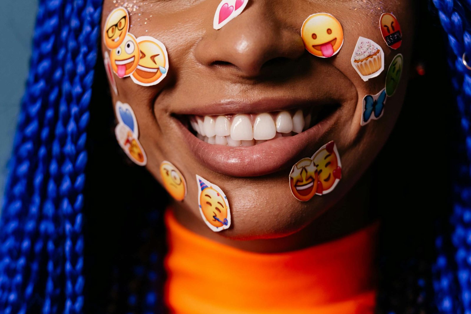 Exploring the Language of Emojis